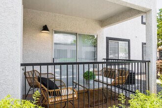 Interior Photo - Lumen