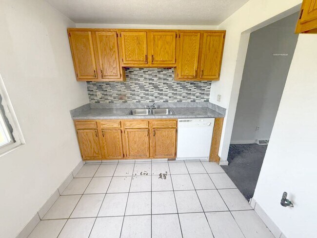 Foto del edificio - 4889 Banbury Ct