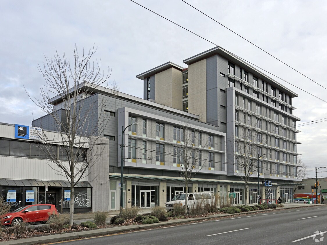 Photo principale - 651-691 Broadway