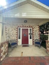 Building Photo - 517 SW 12th St