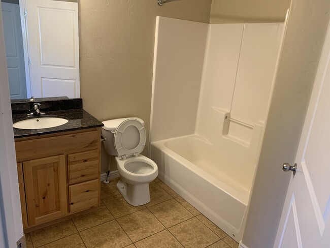 Building Photo - Cumorah Way Condos 2290