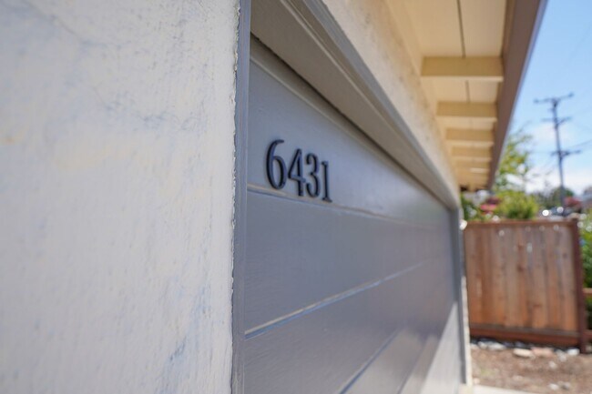 Foto del edificio - 3 Bedroom Home Available in East Richmond ...