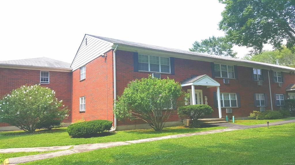 5 Wildwood Dr Unit 7A, Wappingers Falls, NY 12590 Condo for Rent in