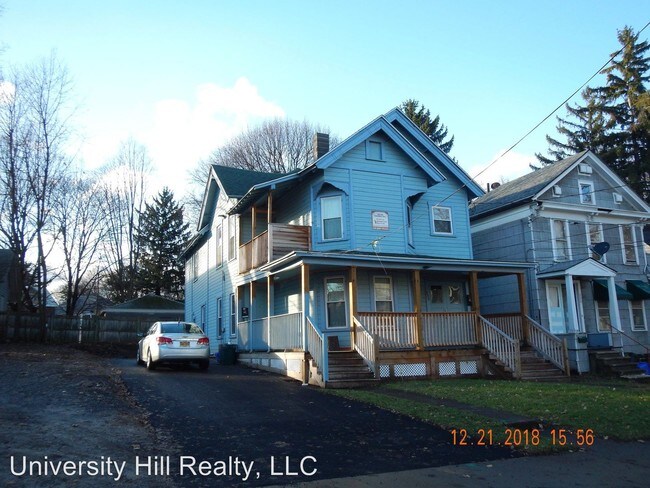 Foto del edificio - 556 Columbus Ave