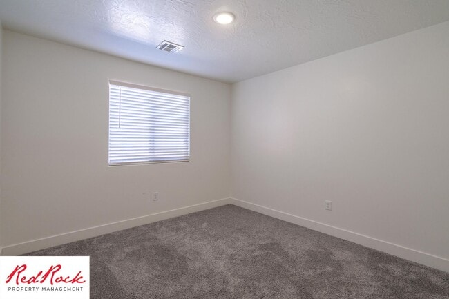 Building Photo - Move In Special - $500 Off First Months Rent! Stunning 4 Bedroom Townhome!