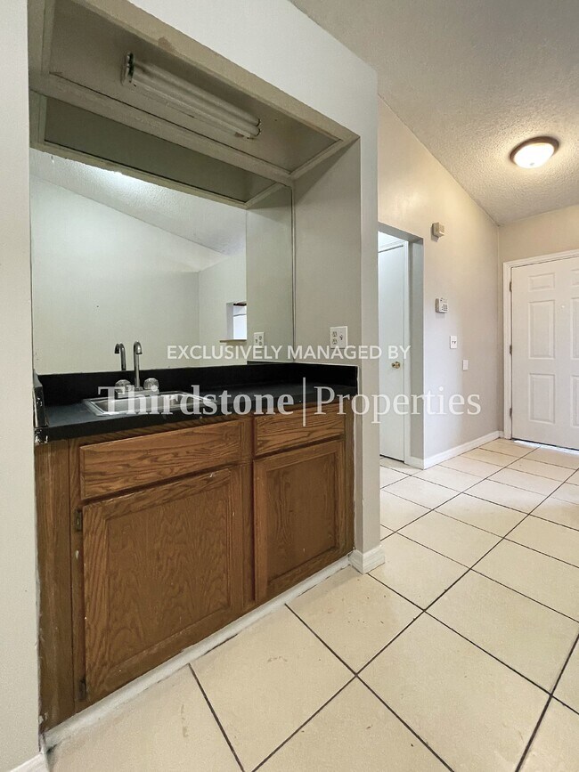 Foto del edificio - 5143 Indian Lakes Ct