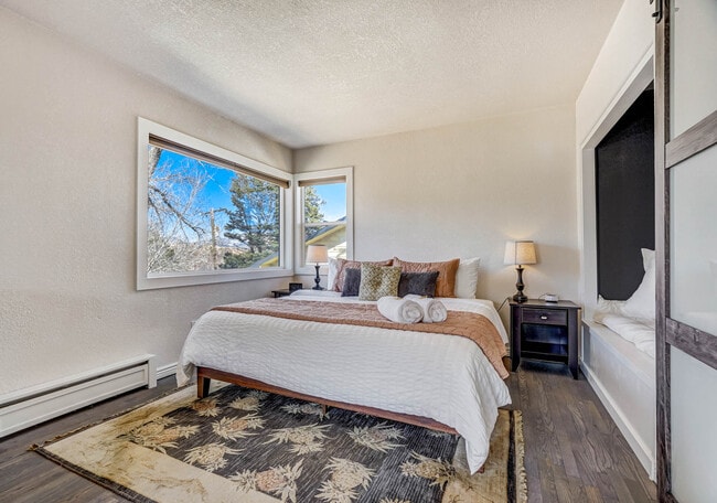 Natural light with oversized windows and French doors - 2022 Woodburn St