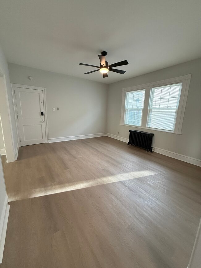 Building Photo - 108 Forrest Ave