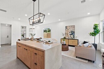 Building Photo - 6036 Cebra St