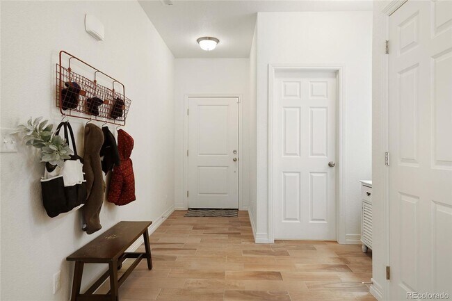 Foto del edificio - Beautiful 4 Bedroom Home in First Creek Av...