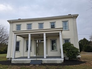 Building Photo - 1102 Middletown Warwick Rd