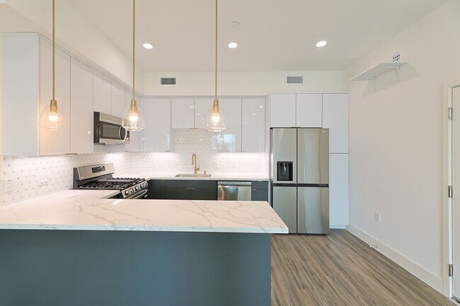 Interior Photo - 4000 Mont Clair Street