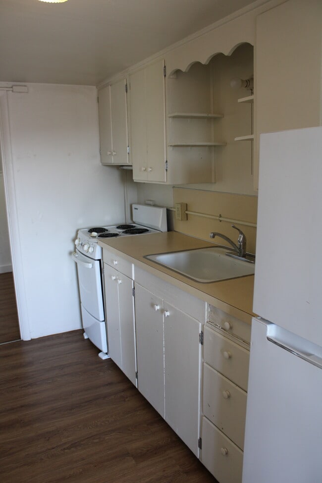 Building Photo - 17 N Buchanan Ave