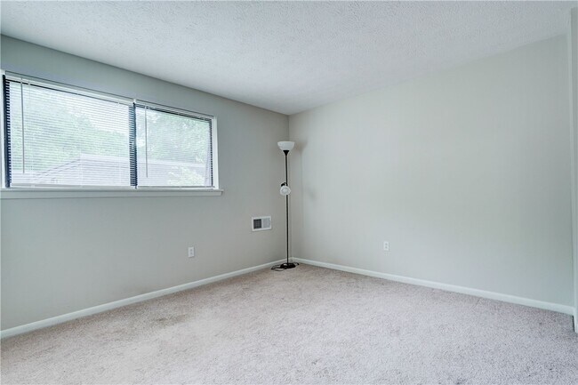 Foto del edificio - 133 Penn Ln