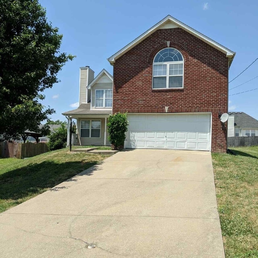 6017 Eden Ln, La Vergne, TN 37086 House Rental in La Vergne, TN