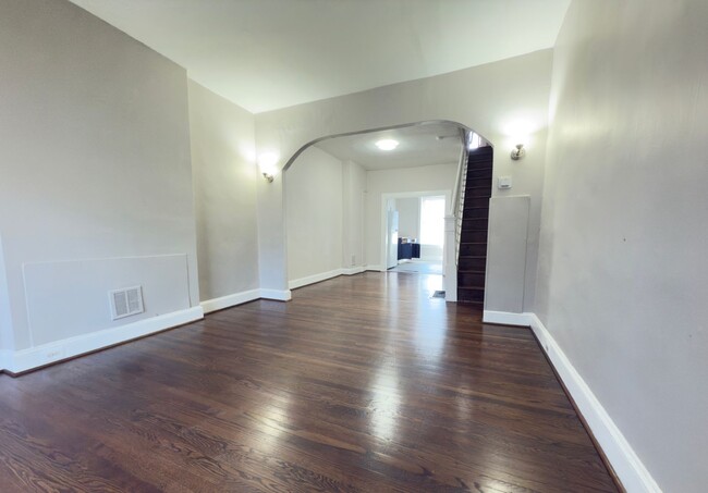 Foto del edificio - Move In Ready Townhouse In Baltimore