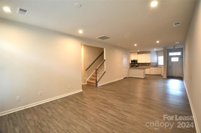 Building Photo - 1200 Harkey Creek Dr