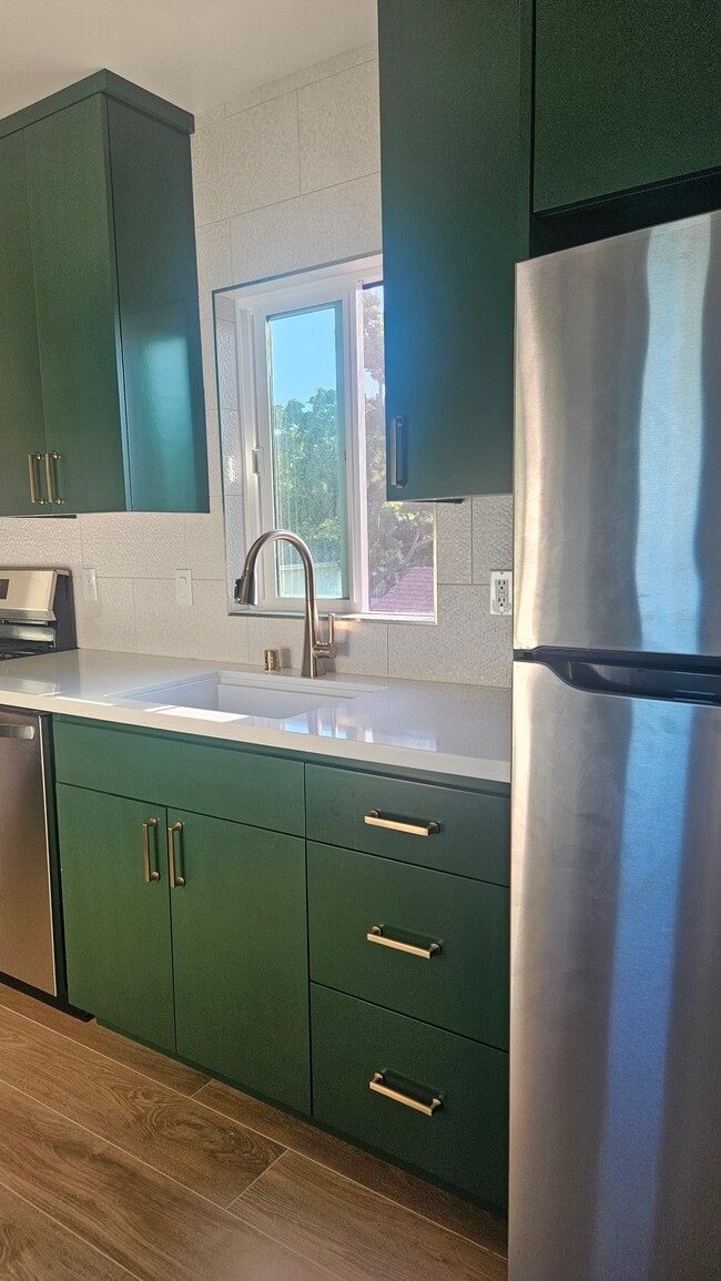 Chefs kitchen - 7912 Osage Ave