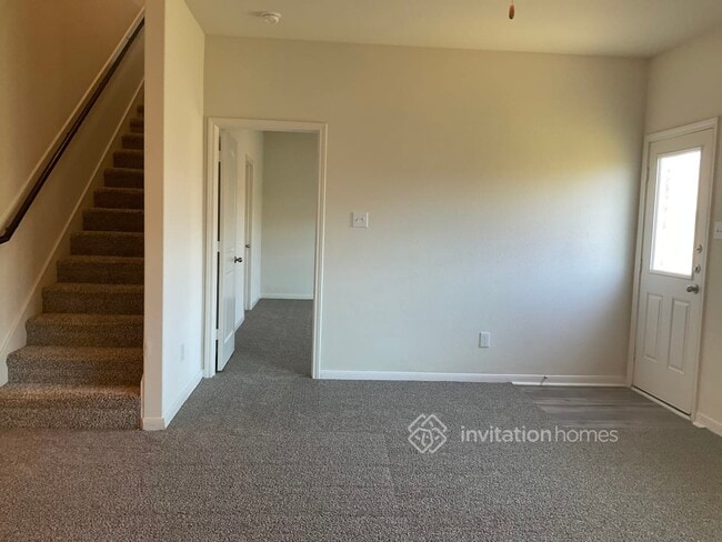 Building Photo - 3131 Angus Dr