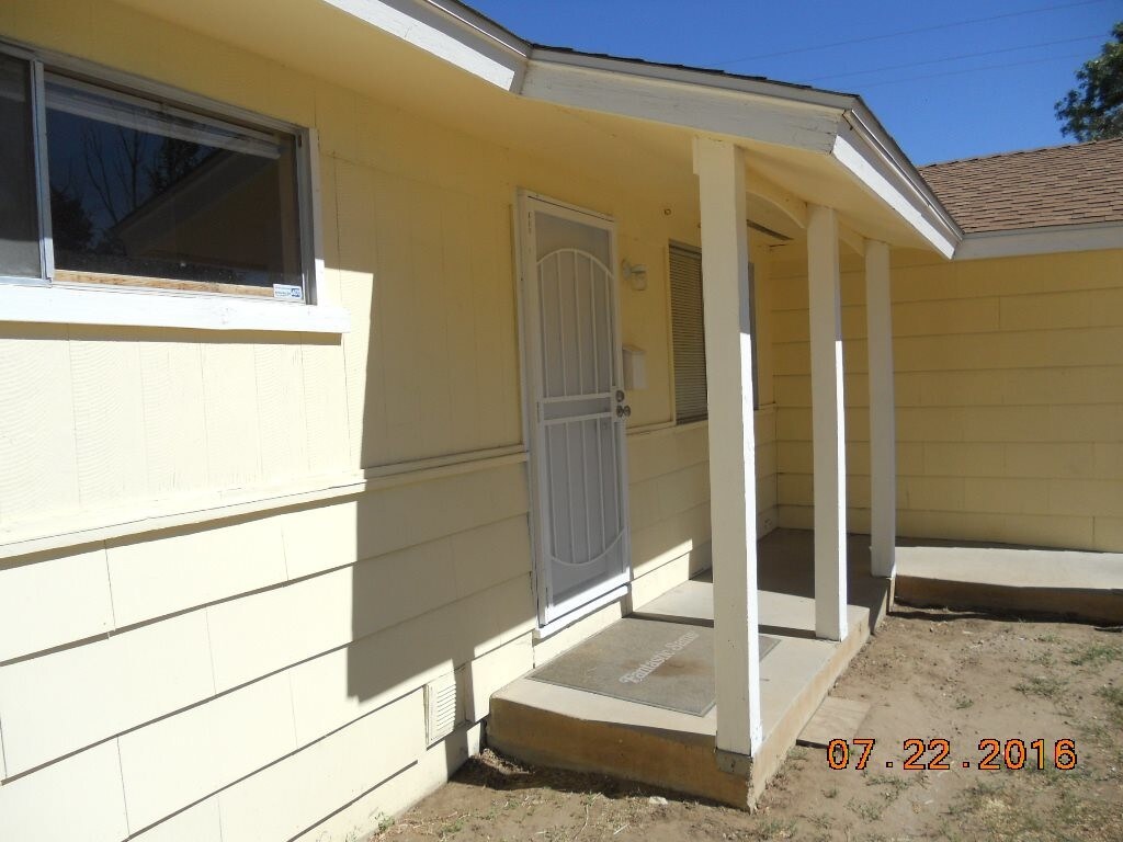 Primary Photo - 3360 Delna Dr
