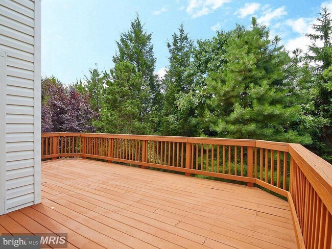 Foto del edificio - 13591 Cedar Run Ln