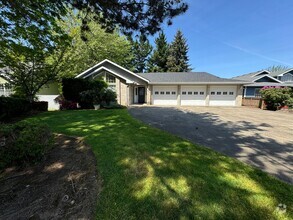 Building Photo - 1314 NW Domenico Dr