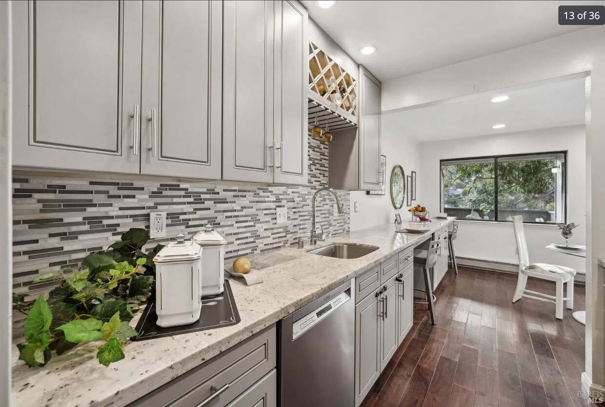 Foto principal - Gorgeous Condo in Dominican Hills w/ Commu...