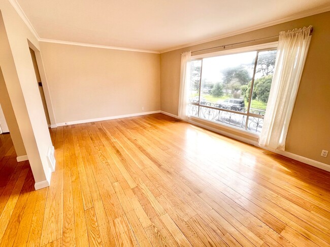Photo - Beautiful 3 Bed / 2 Bath Sunset/Parkside Home!