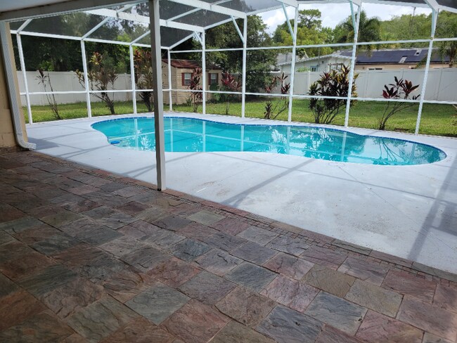 Building Photo - 2108 Shirewood Ct