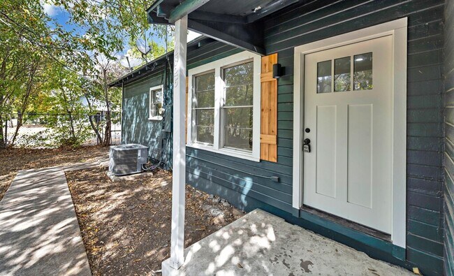 Foto del edificio - Spacious 4BD 2BA Home in Waco