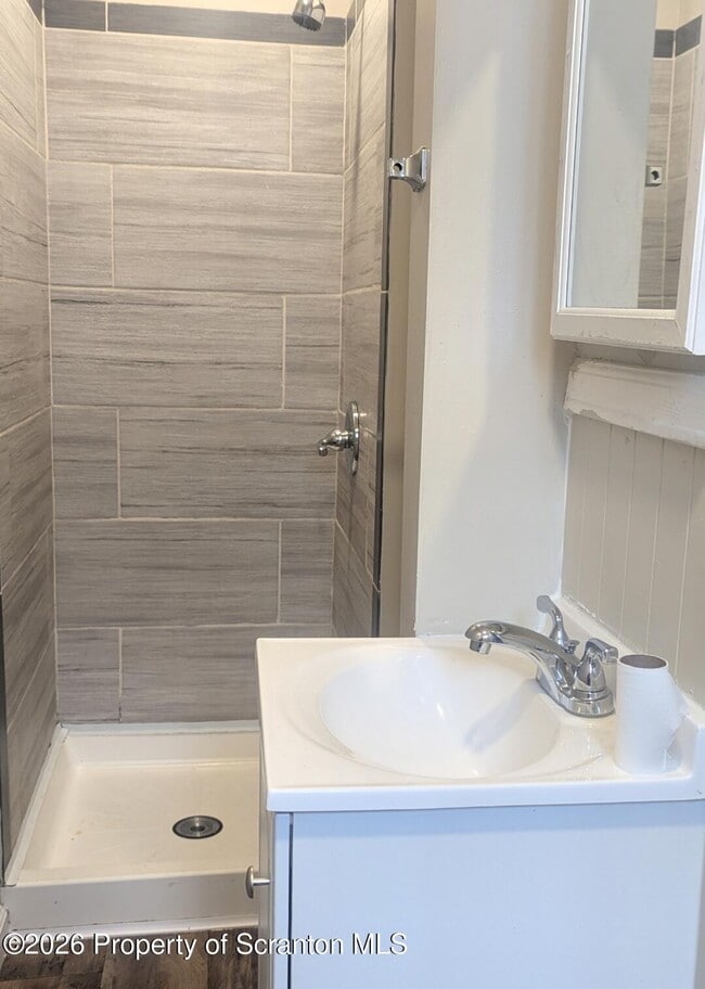 Foto del edificio - 714 Orchard St