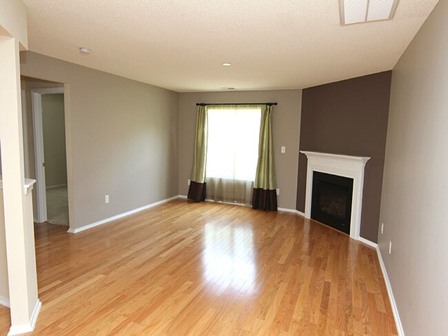 Building Photo - Spacious 3-Bedroom Home in Bradbury Commun...