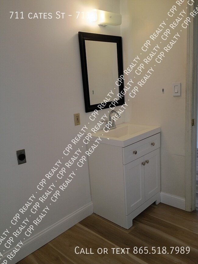 Photo - 711 Cates St Apartment