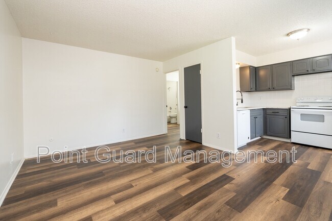 Foto del edificio - 7325 Newell St