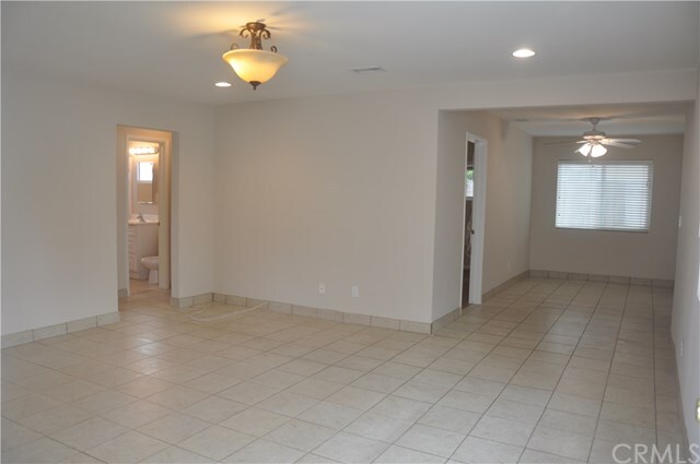 Foto del edificio - 533 W Olive Ave