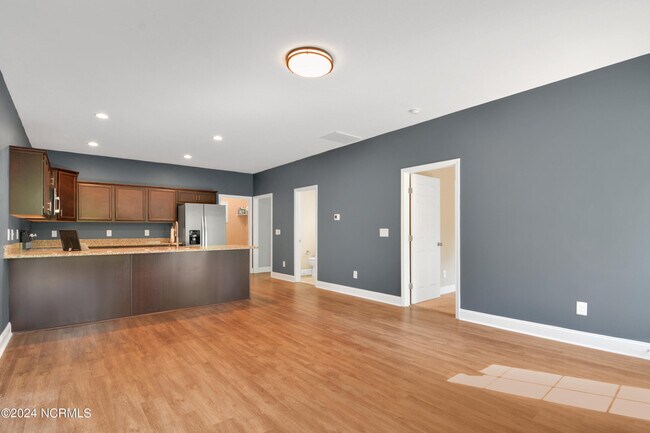 Building Photo - 428 Guppy Loop Rd