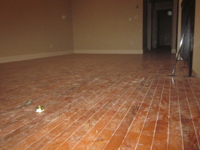 Building Photo - 154 Ellery St