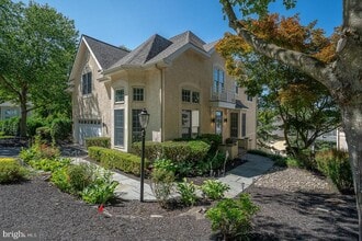 Building Photo - 412 Merion Hill Ln