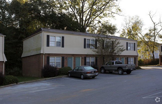 Le Mans/ University Apartments Apartments - Clemson, SC | Apartments.com