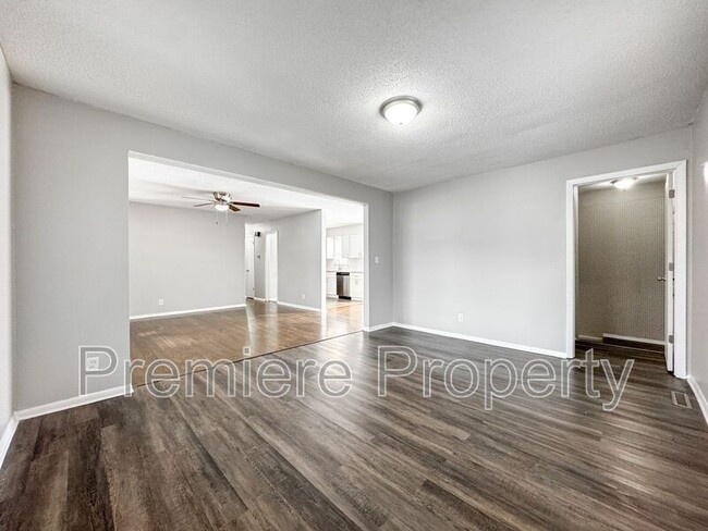 Foto del edificio - 4025 S Pleasant St