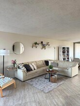 Building Photo - 6911 Environ Blvd