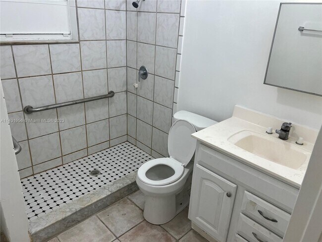 Foto del edificio - 1880 NW 28th St