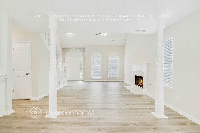 Foto del edificio - 5002 Rose Ct SE