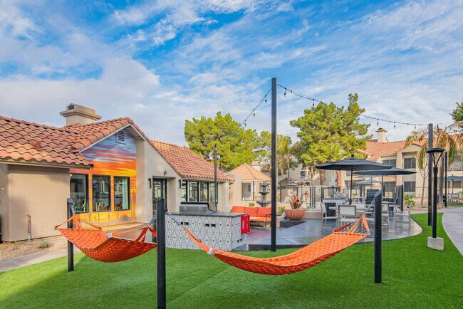 Foto del edificio - 7900 E Princess Dr