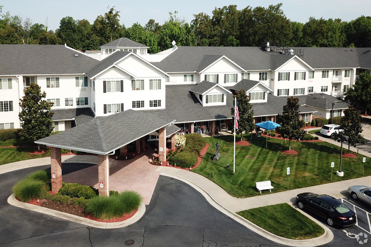 Cedar Ridge Apartments in Burlington, NC