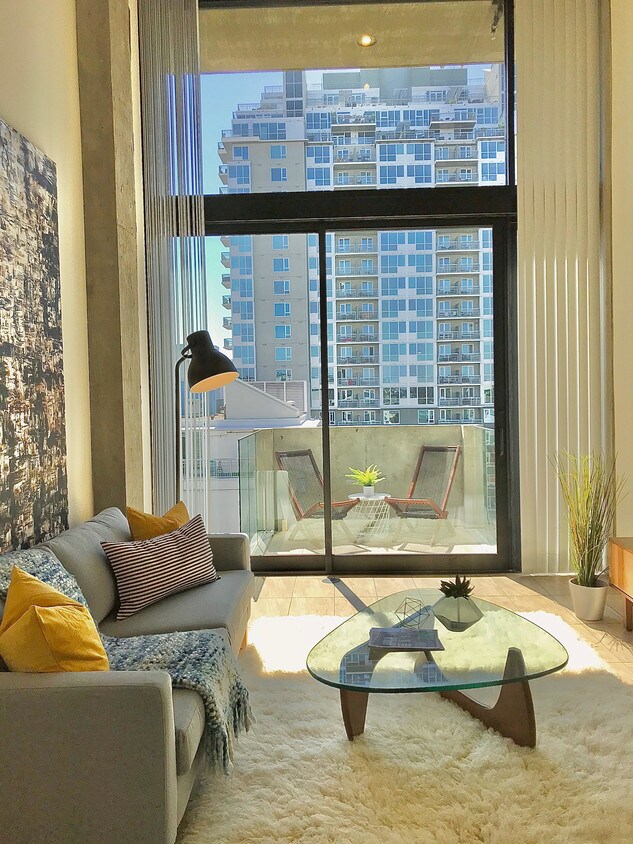 Foto principal - 320 W Cedar St