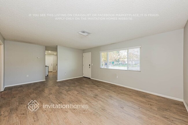 Building Photo - 3937 N Golden Ave