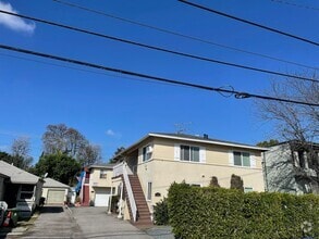 Building Photo - 4913 Cahuenga Blvd