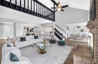 Building Photo - 2110 Highland Hills Dr