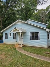 Building Photo - 290 Emerald Dr